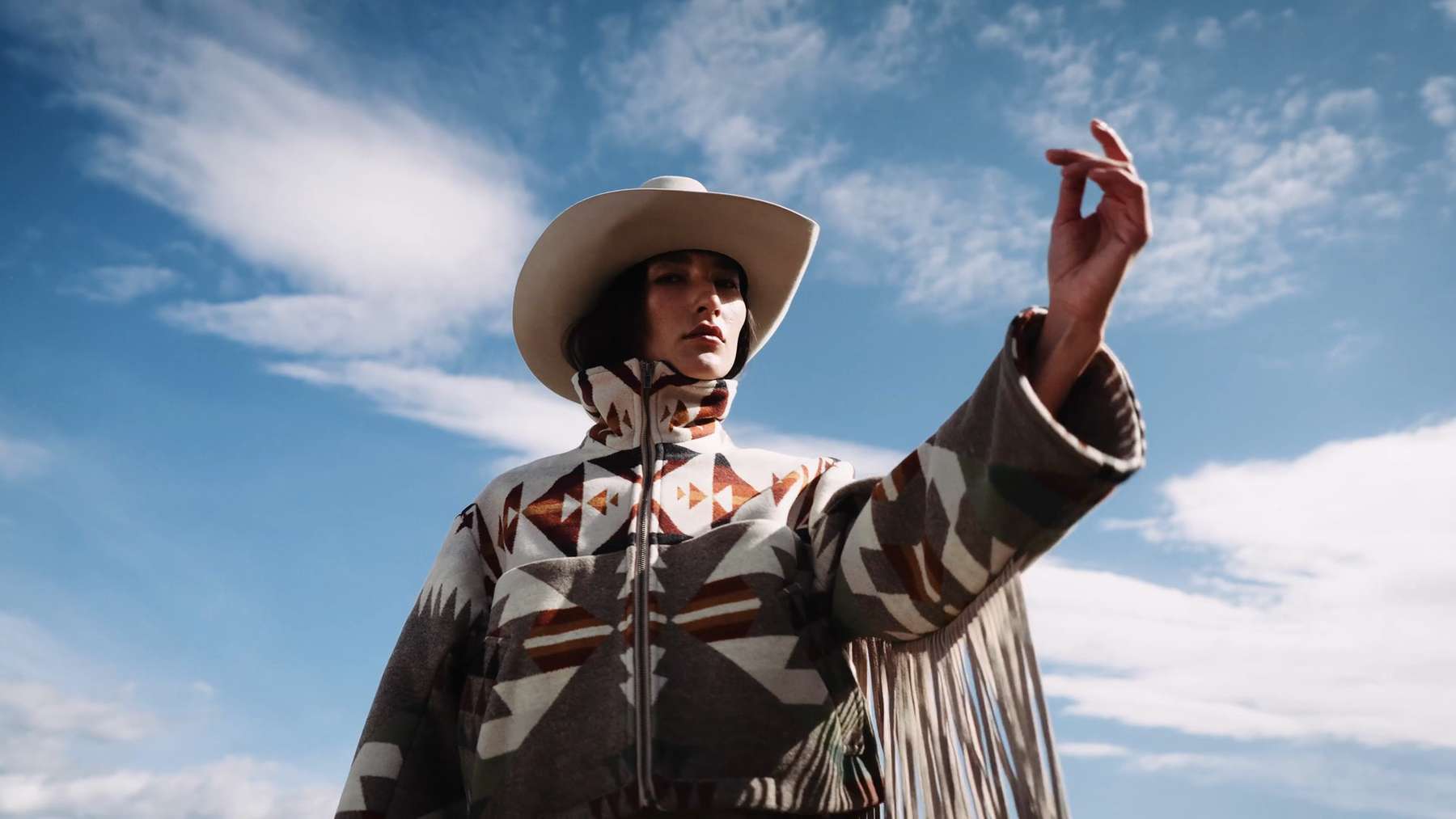 Yavapai Fringe Cropped Archer