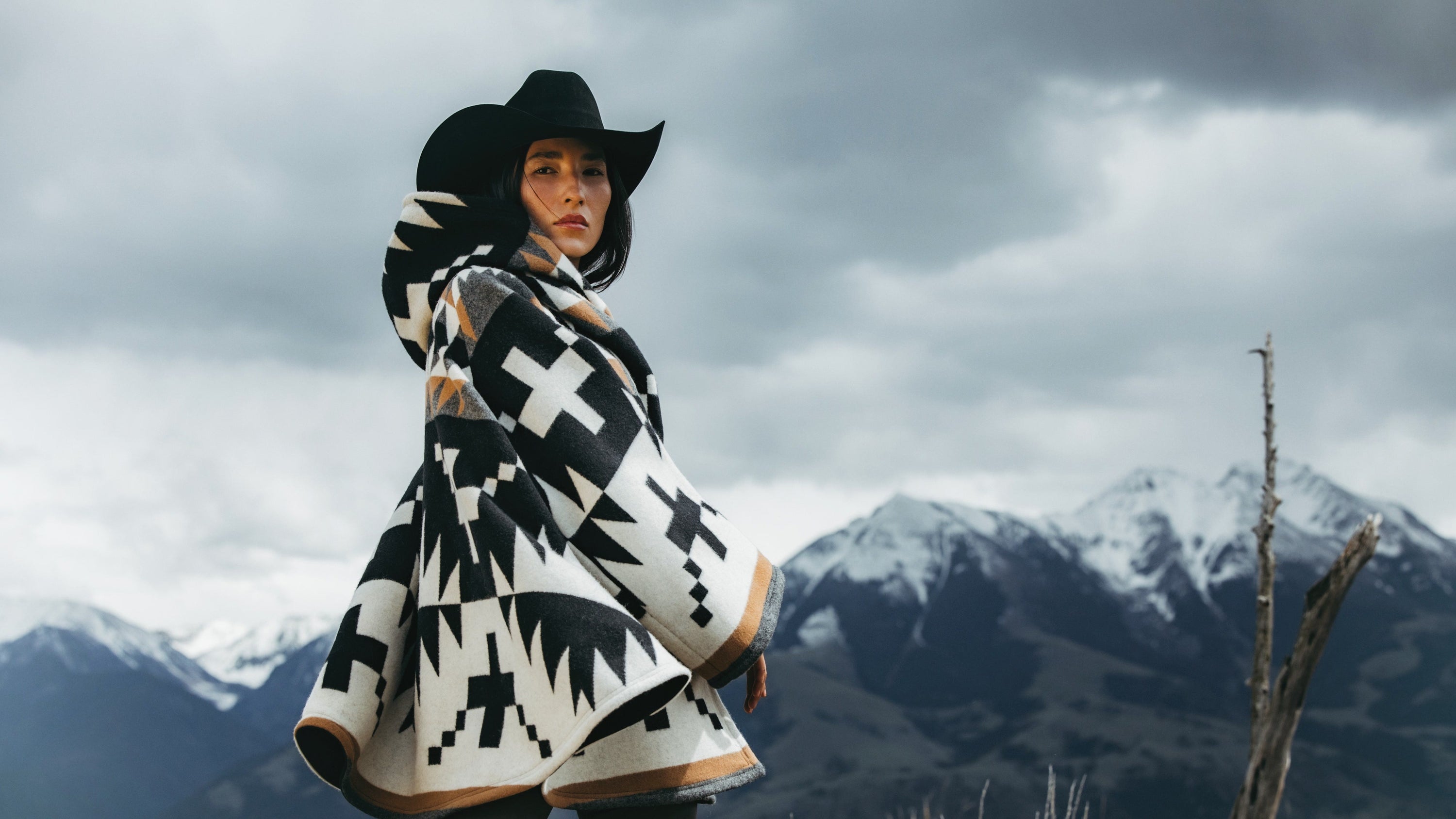 Spider Rock Classic Cloak