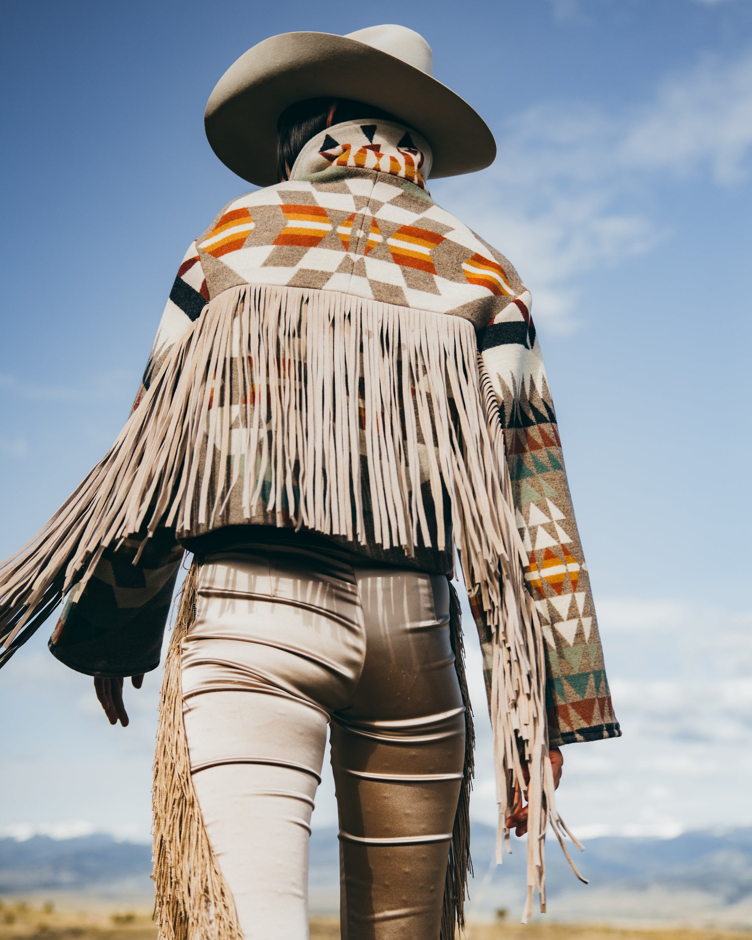 Yavapai Fringe Cropped Archer