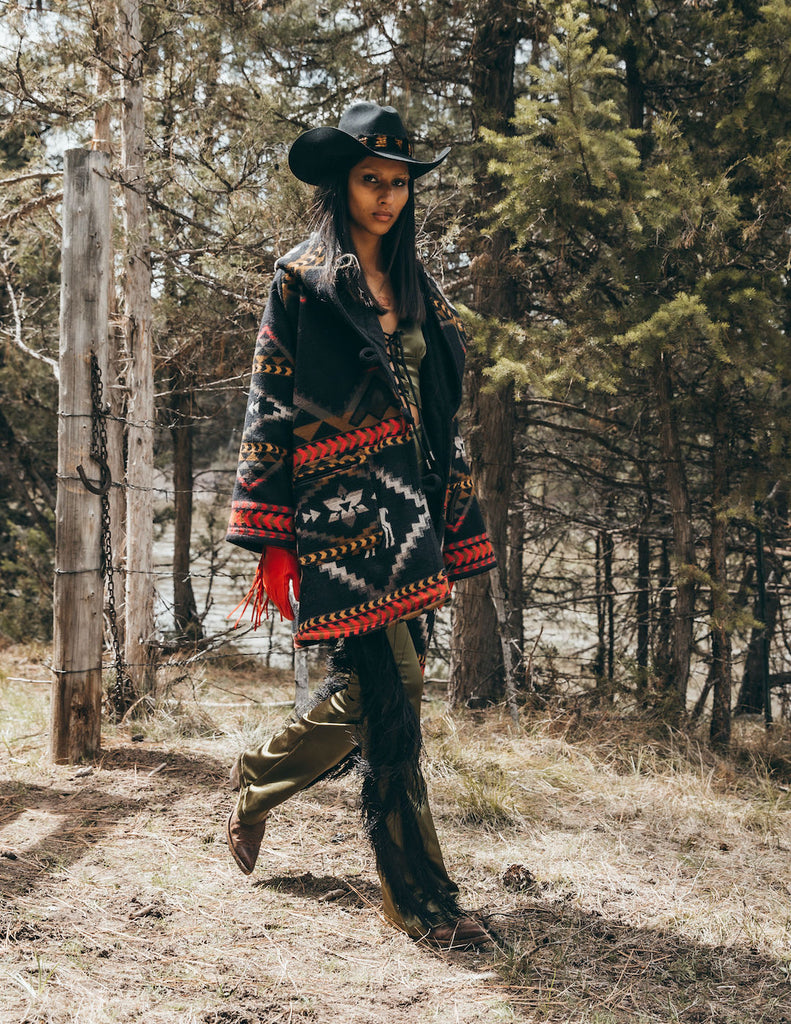 Lost Trail Unisex Cloak – Lindsey Thornburg