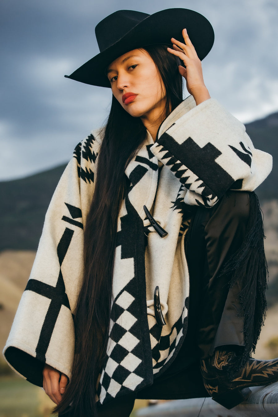 Los Ojos Classic Cloak, view 3