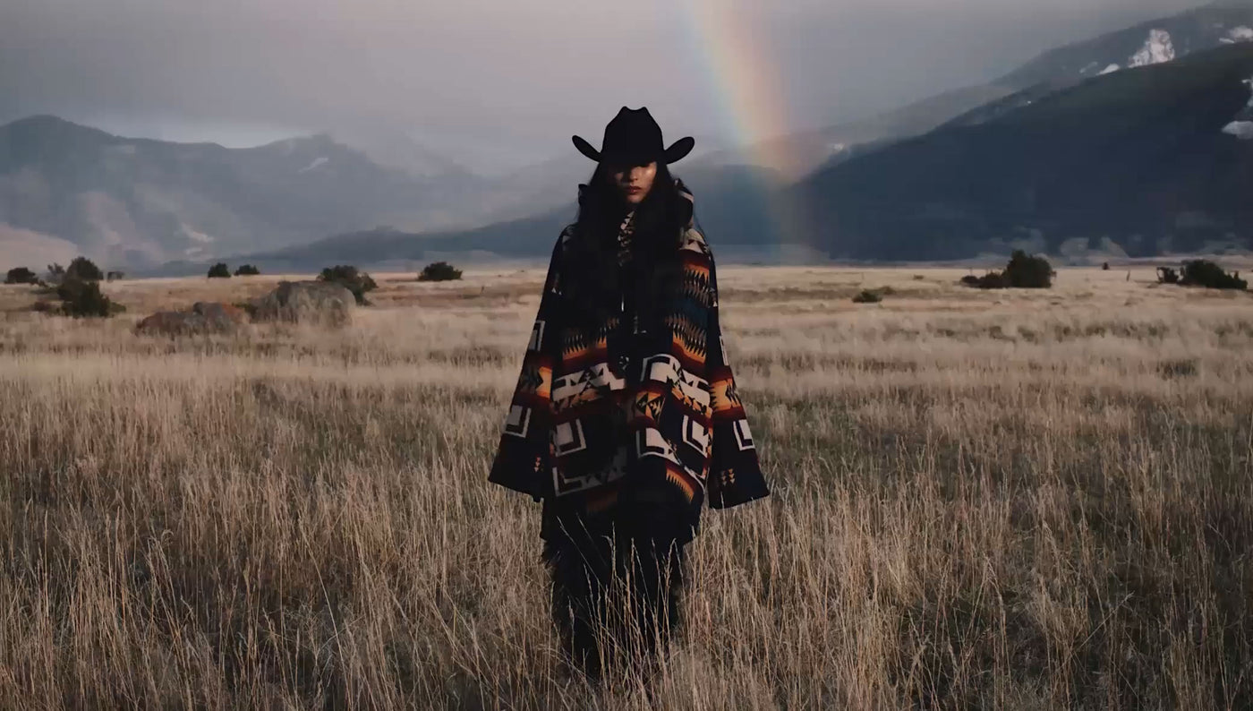 Lindsey Thornburg | We Keep You Warm | LindseyThornburg.com