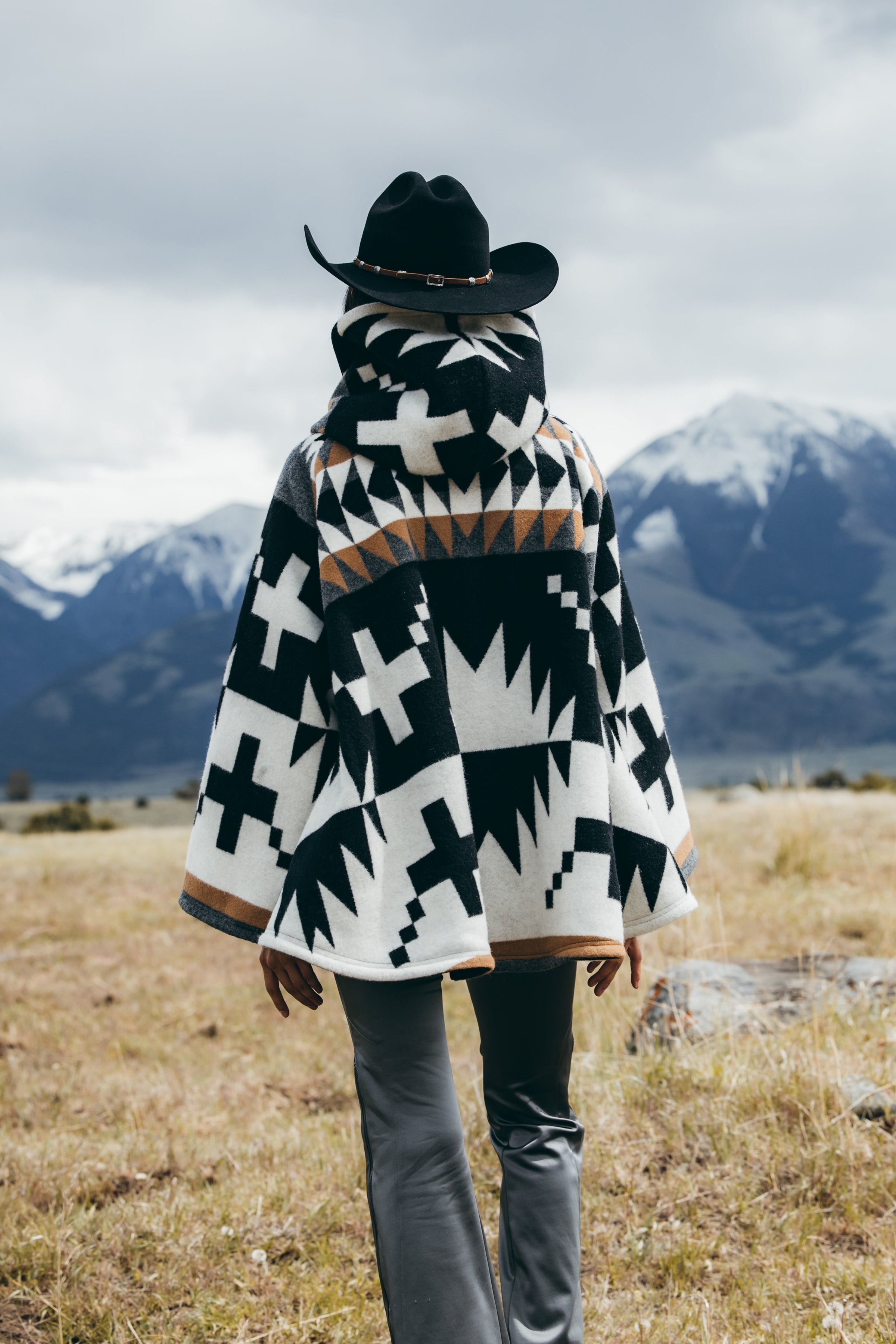 Spider Rock Classic Cloak