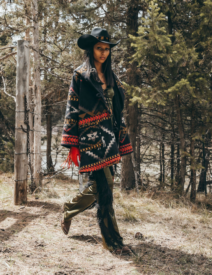 Lost Trail Unisex Cloak, view 3
